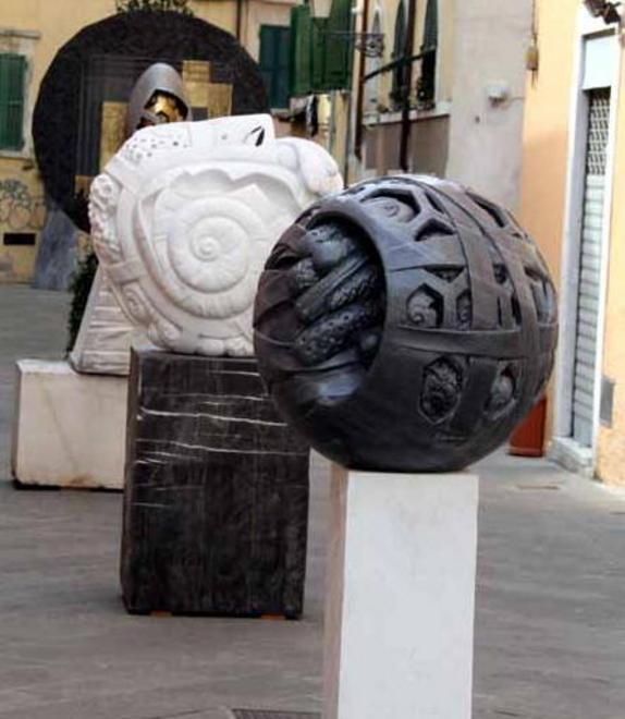L’invasione pacifica dell’arte cambia le strade e le piazze 