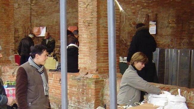 Torna il Mercatale ai piedi della Rocca il cibo è a km zero