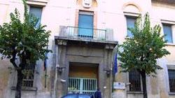 Adescava minori su Facebook e abusava di loro, arrestato