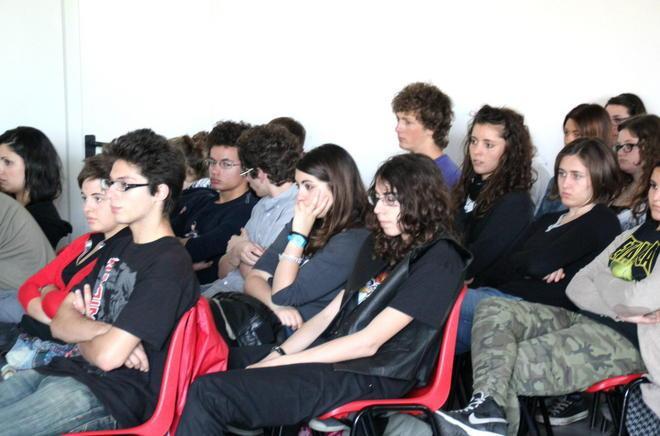  All'Enriques studenti in assemblea per parlare dell'attentato di Brindisi 