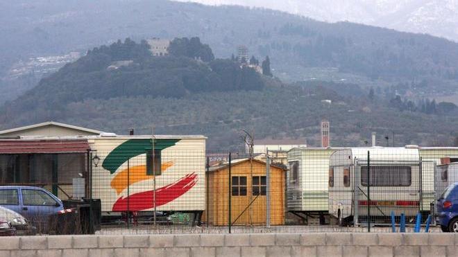Retata di ladri nei campi nomadi, coinvolto quello di Montemurlo