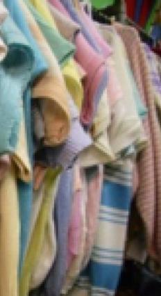 Al giardino d’infanzia la raccolta dei vestiti