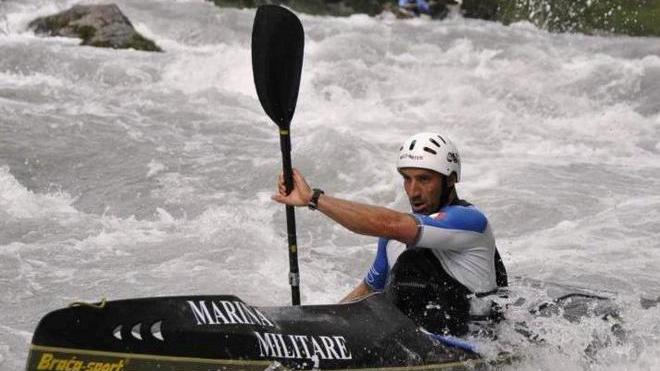 Canoa, Bifano è il re della discesa Conquista il pass per i mondiali
