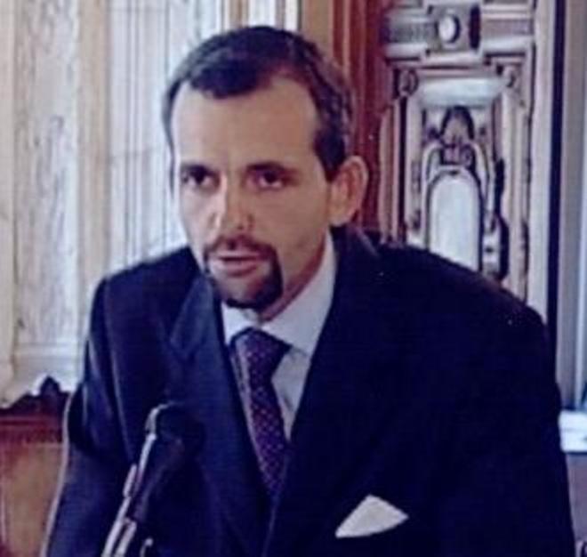 Dragaggi e rimorchiatori, Fremura accusa 