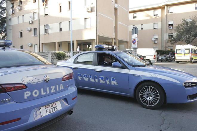 Scippa una pensionata di 84 anni sulla carrozzina: arrestata una donna 