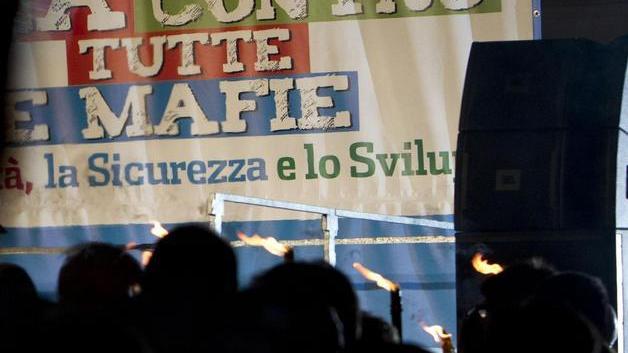 Fiaccolata contro tutte le mafie
