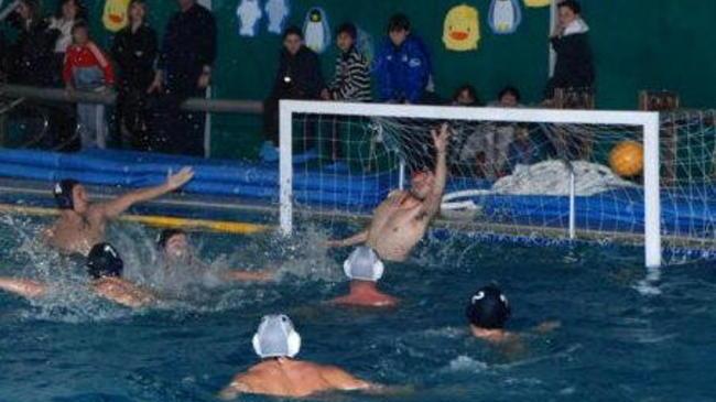 La squadra Under 17 piombinese supera 8-6 in casa il Livorno