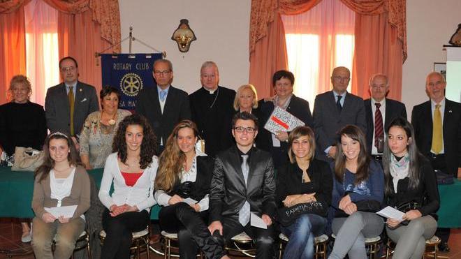 Progetto cultura, il Rotary Club premia gli studenti