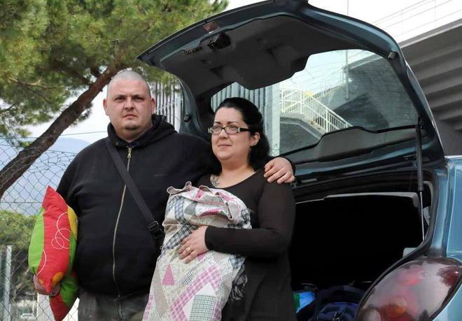 Un tetto per i Bucci. «Ora serve un lavoro» 