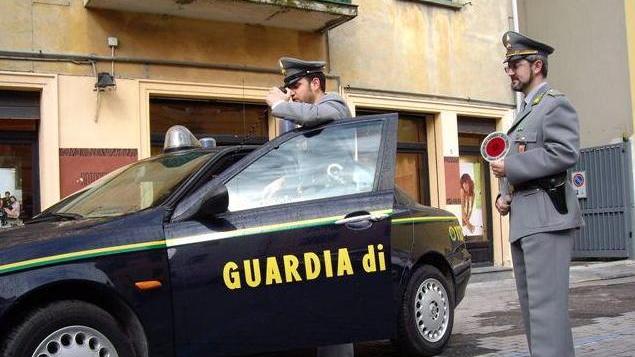 Sequestrati 13.800 pezzi di bigiotteria