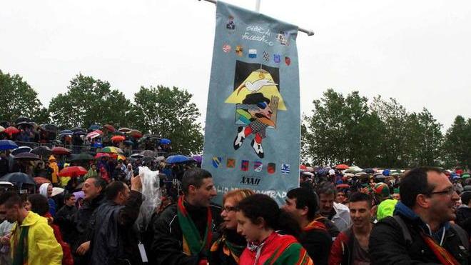 Notti di festa tra tamburi e ironia