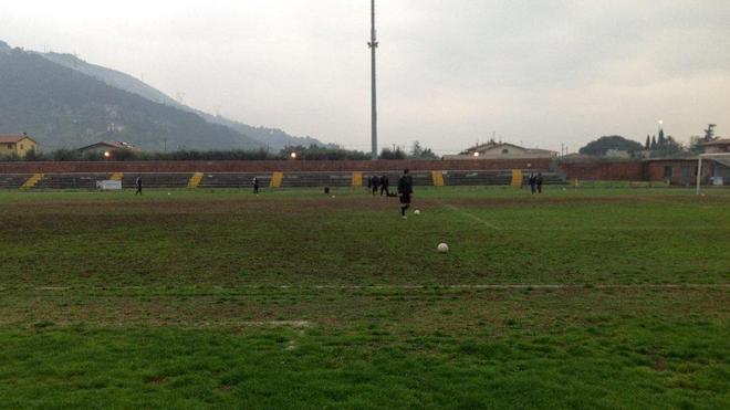 Querceta contro le fusioni nel calcio
