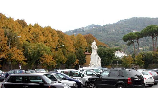 I negozi: sosta gratis per i primi 20 minuti