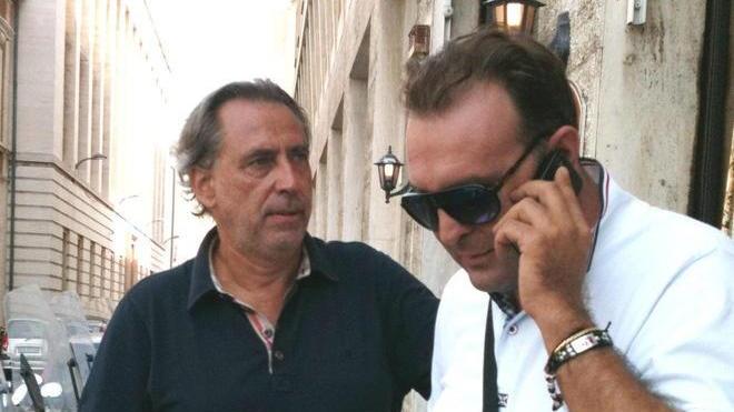 Il Pd prova a salvare la giunta Cosimi