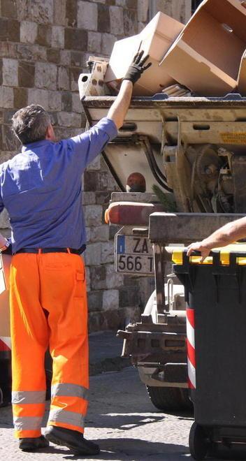 Altro passo avanti nella raccolta differenziata in città 