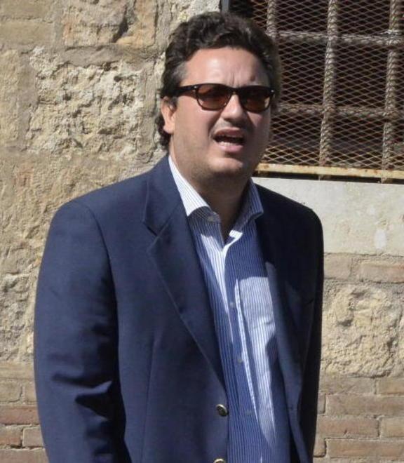 Tre condanne e risarcimento danni per la lottizzazione