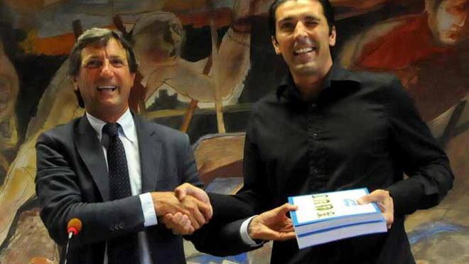 Ci siamo, rinviato a stamani il vertice fra il sindaco e Gigi