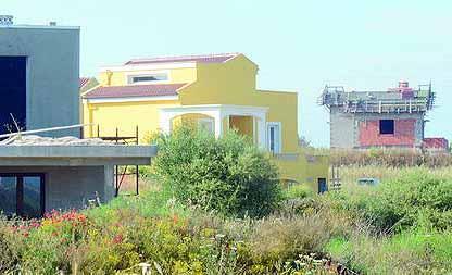 Case in campagna, basta abusi legalizzati 