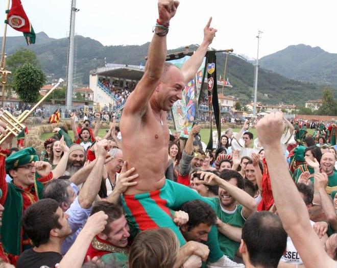 Palio contestato, ma la vittoria è della Lucertola 
