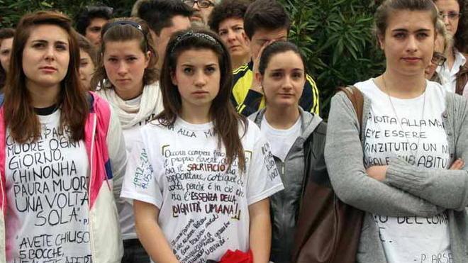 «La scuola ci aiuti, dove sono i Falcone e i Borsellino?»