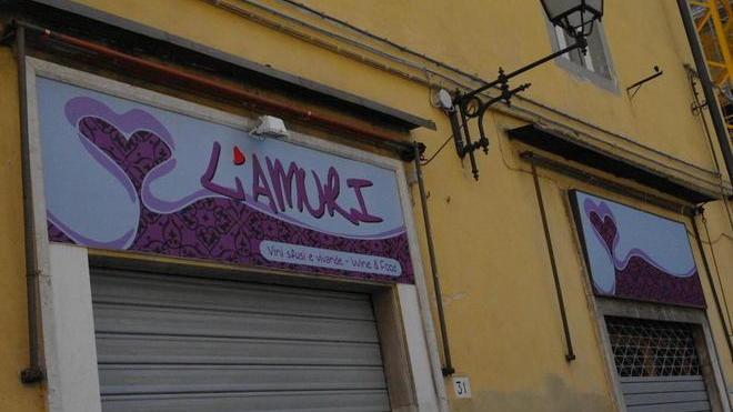 Bar aperto da poco e già multato Il proprietario: pago colpe di altri