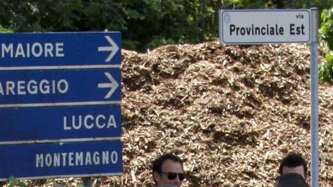 «Questa strada è troppo pericolosa» I residenti protestano contro la Provincia