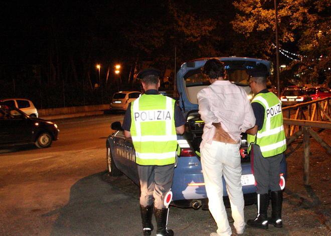 Sbronzi alla guida: 22 le patenti ritirate 