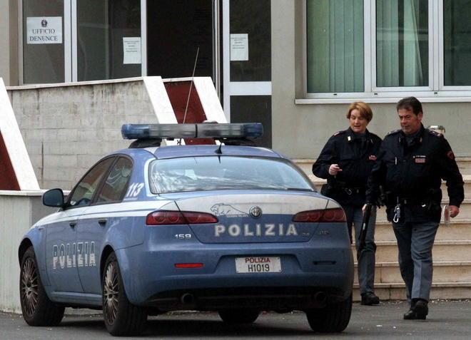 Torna a colpire un’anziana lo scippatore di catenine 