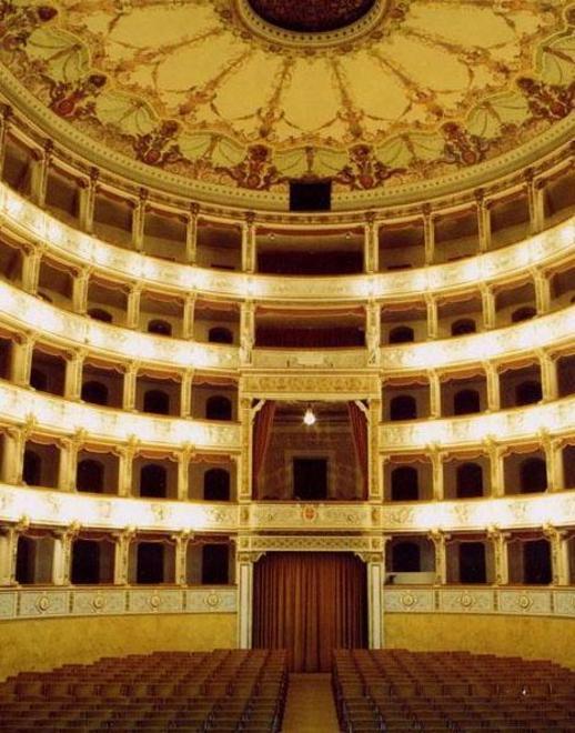 «Intitoliamo il Verdi a Titta Ruffo il grande baritono» 