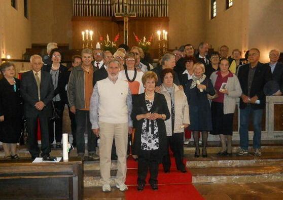 Gran festa per venti coppie sposate negli anni Sessanta