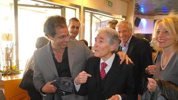 Festa a sorpresa per i 50 anni di attività del prof. Macchia