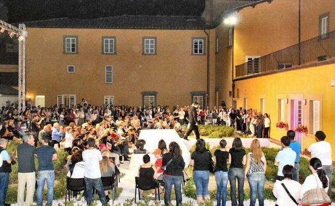 Oltre il giardino di Palazzo Buonamici 