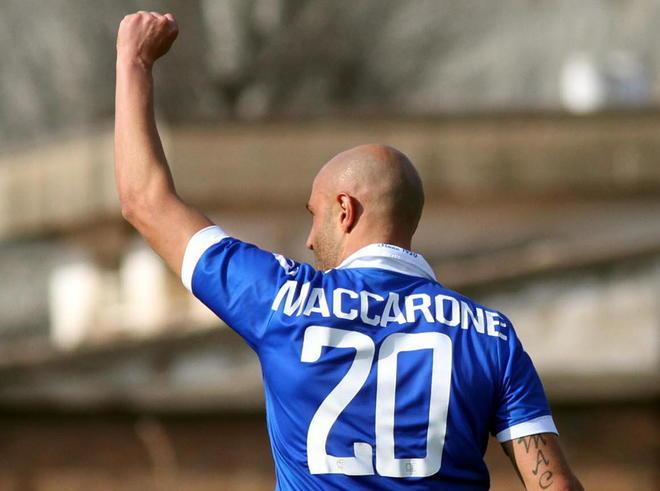 Papà Maccarone scopre di avere una spinta in più 