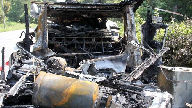 A fuoco un camper alla Lagomare