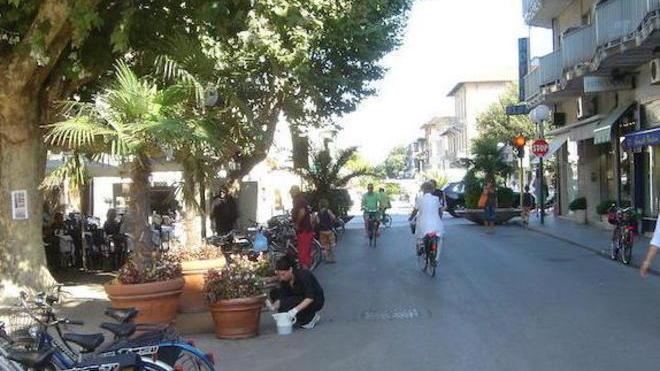 Scatta lo stop alle auto Le regole per l’estate