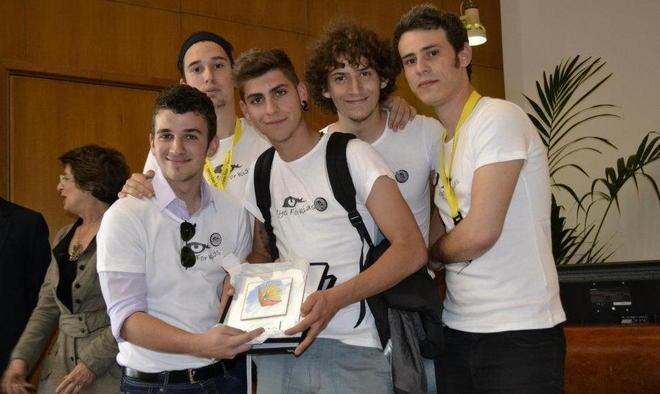 Santoni, premio regionale al copri-zainetto per bimbi 