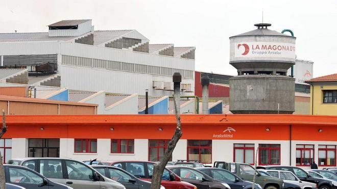 Magona, 4 giorni di stop Turni ridotti alla ripresa