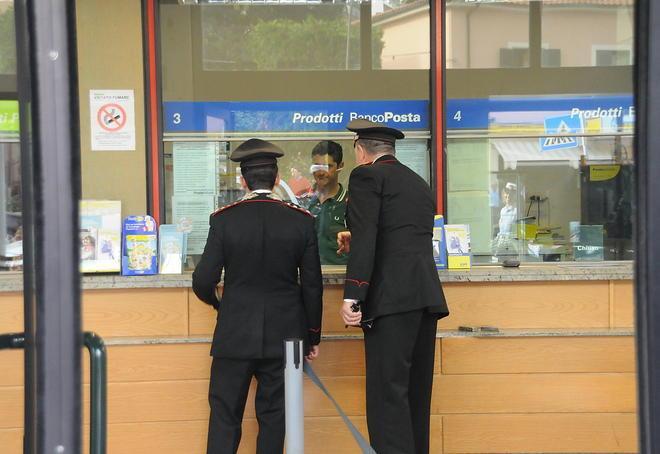 Terrore per l’assalto all’ufficio postale 