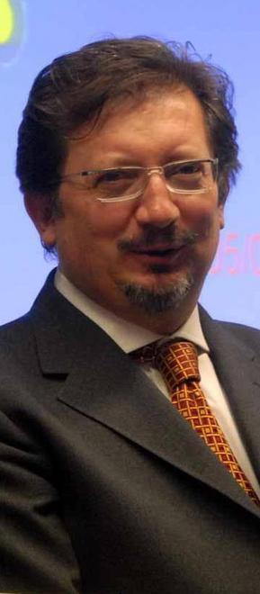Gettano via il suo feto, lei denuncia l’Asl 