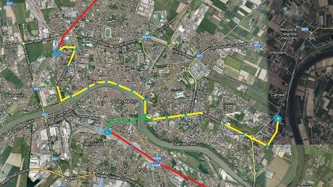 In metrò dalla stazione fino a Cisanello