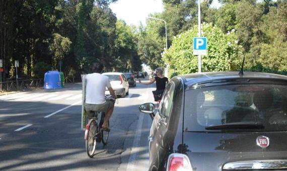 Cercava sesso, rapinato in viale Marconi 