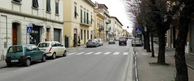 Pedoni e bici al posto dei camion così cambia il centro di Certaldo 