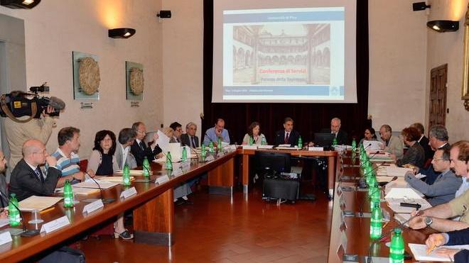 Una lotta di potere per il destino del palazzo