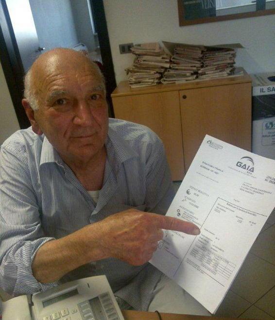 «Acqua, bollette d’oro tra casa e negozio»