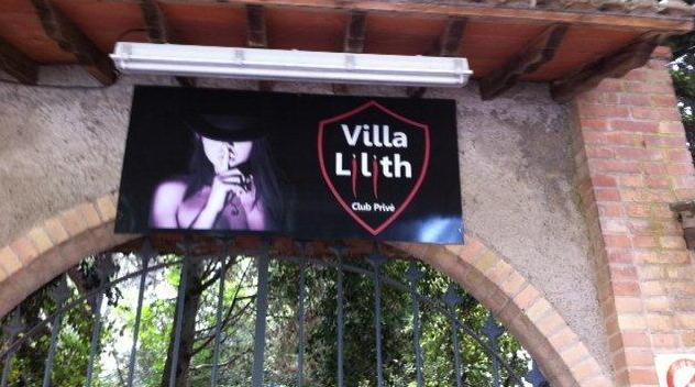 La villa diventa privé per incontri 