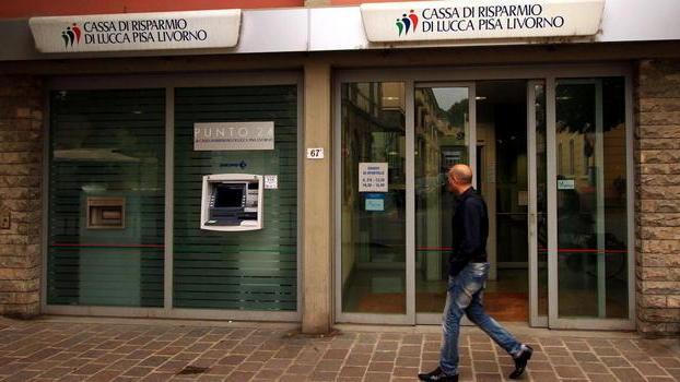 Rapina in banca a mano disarmata