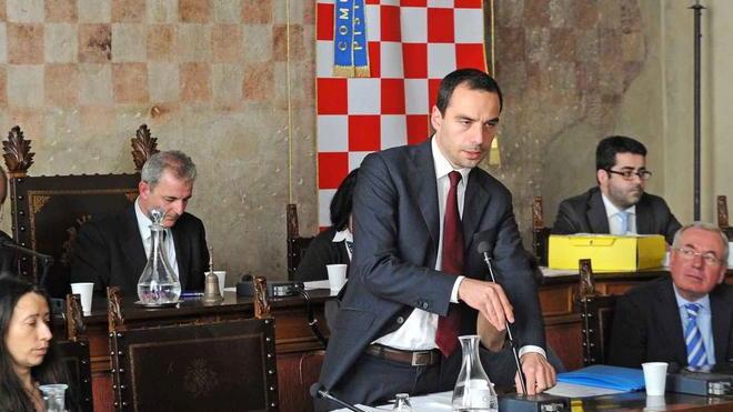 Il sindaco lancia l’appello: candidatevi