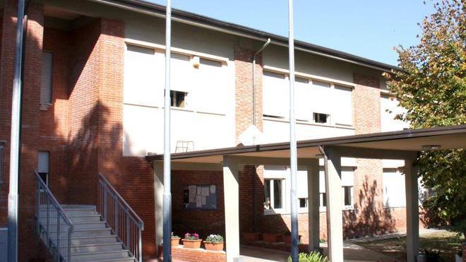 Pochi iscritti al liceo Rischio accorpamento