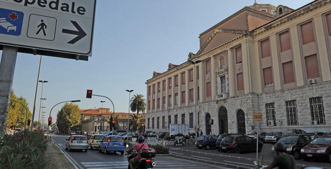 «Ricoverati su una sedia i pazienti di cardiologia» 