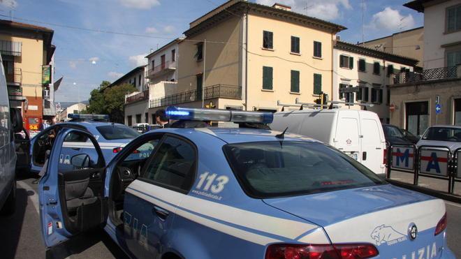 Benzinaio insegue i ladri e li fa arrestare dalla polizia